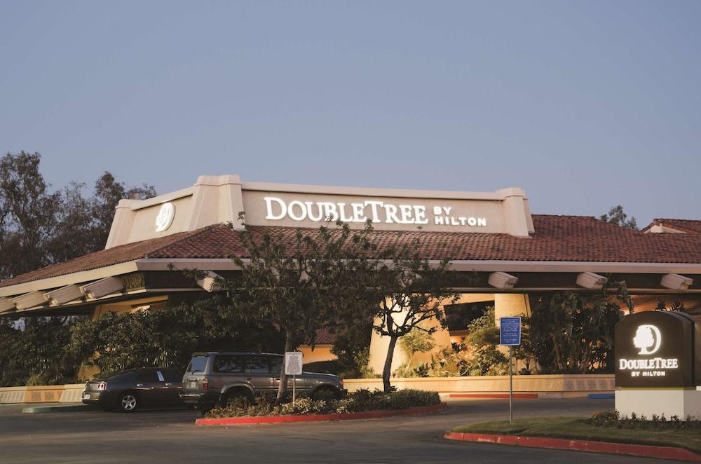 Отель Doubletree By Hilton Бейкерсфилд Экстерьер фото